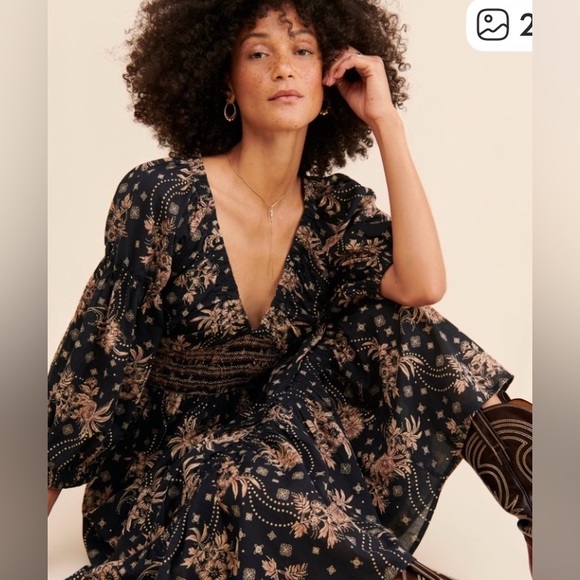 Like new Free People “Golden Hour” maxi dress size S. Stunning. Deep V. Boho - Picture 2 of 16